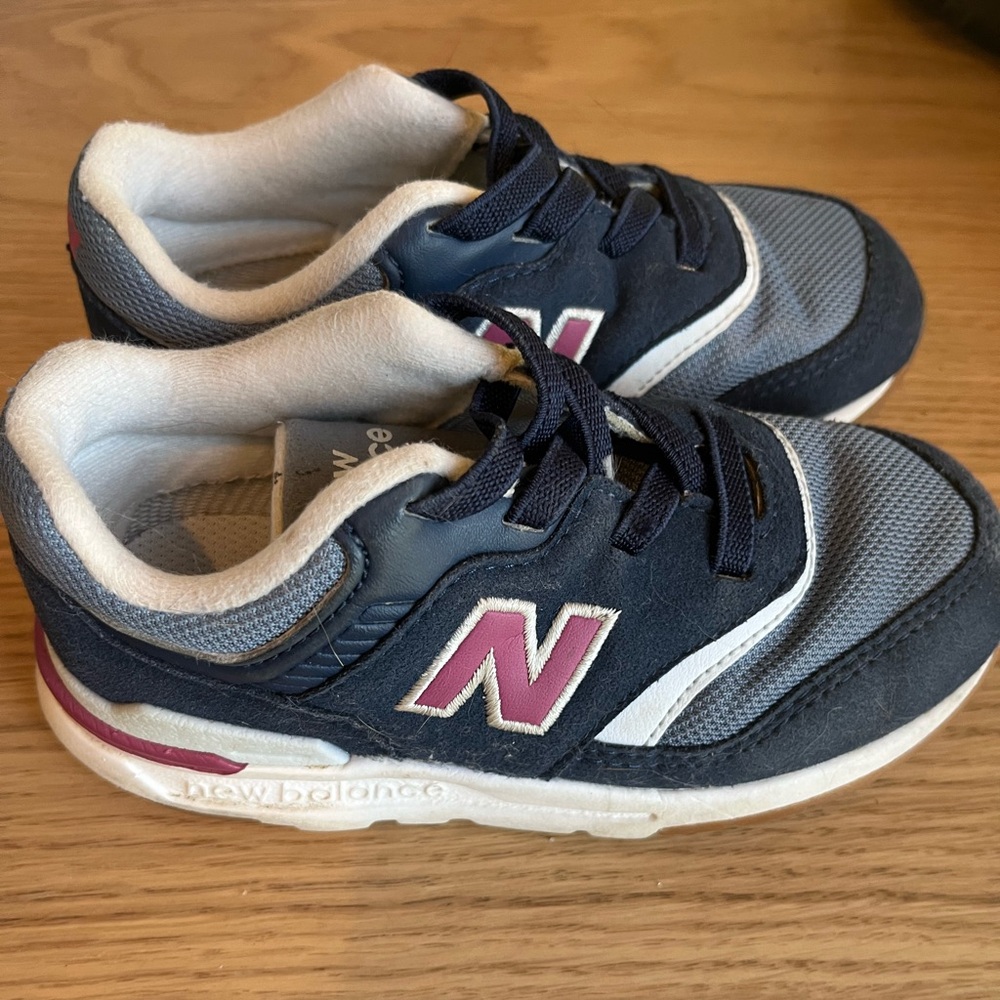 New balance 997h toddler sneaker size 9